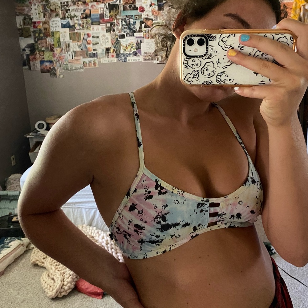 JOLYN TOP